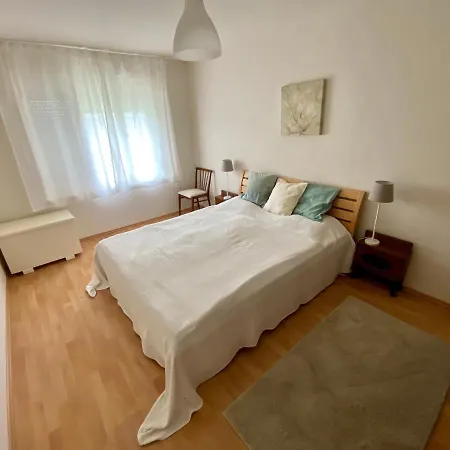 Kertvarosi Rigo Pihenohaz * Keszthely